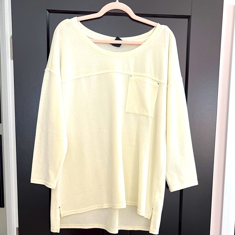 Calvin Klein Soft, Cream High/Low Top with Decorative Pocket, Studs. Size XL